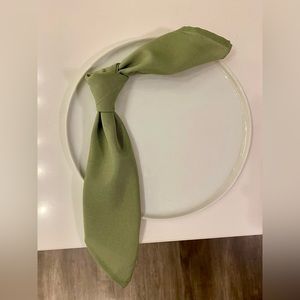 Eucalyptus Sage cloth dinner napkins - Brand New - 12 available